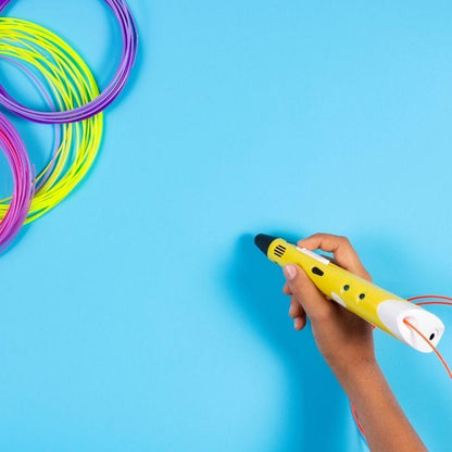 a person using the 3d pen printer