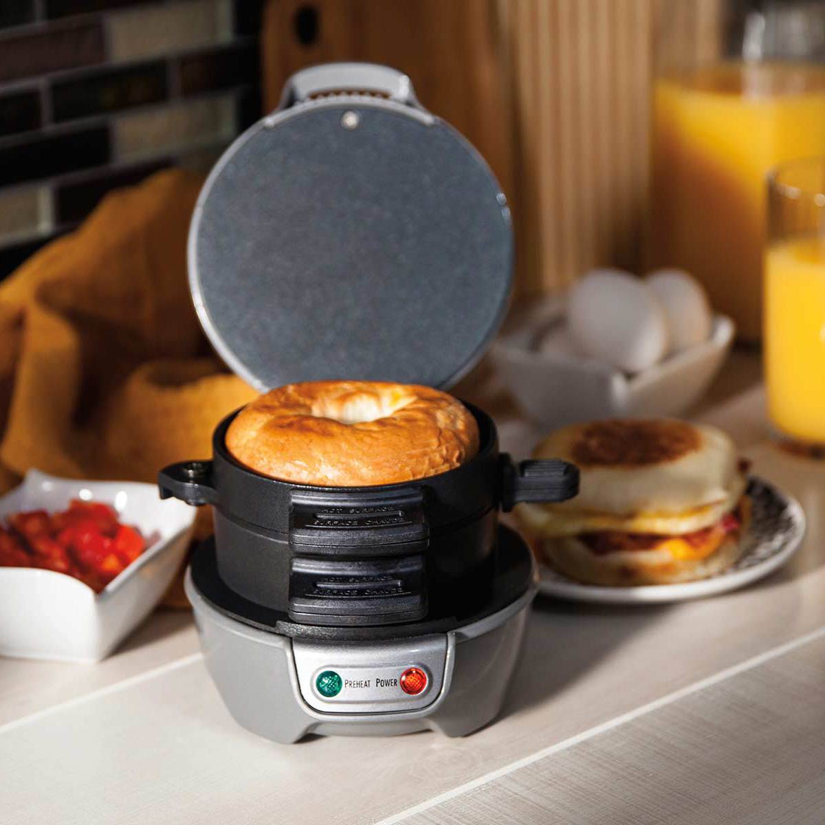 portable sandwich maker for breakfast 