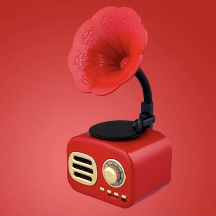 retro bluetooth speaker - red colour 